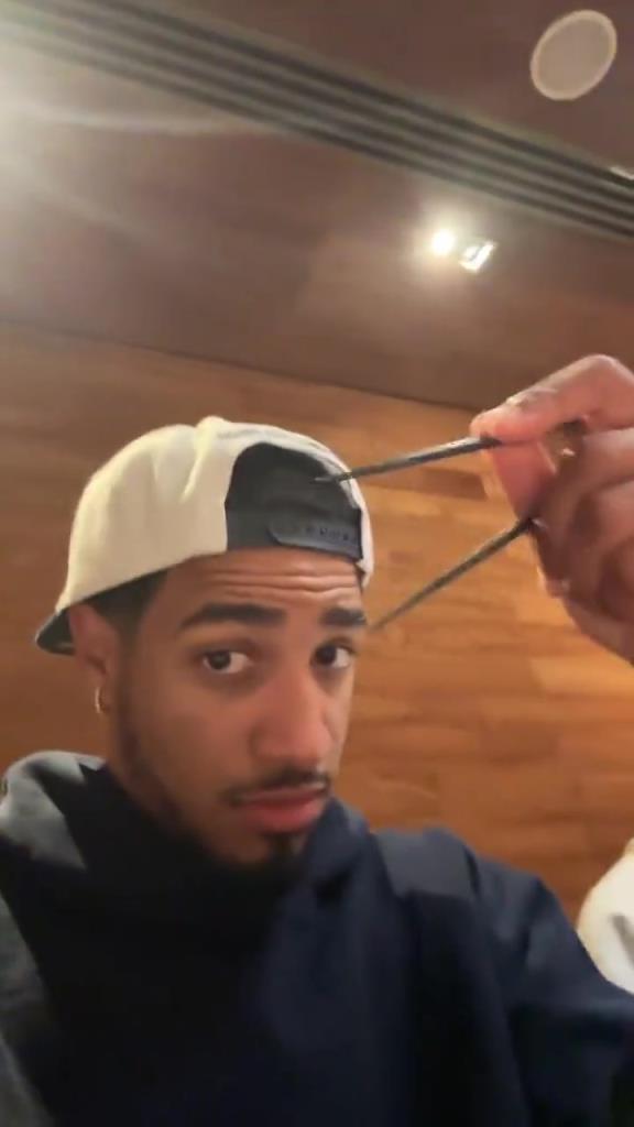 歸化歸化哈利伯頓這筷子拿的還挺標(biāo)準(zhǔn)?。?！