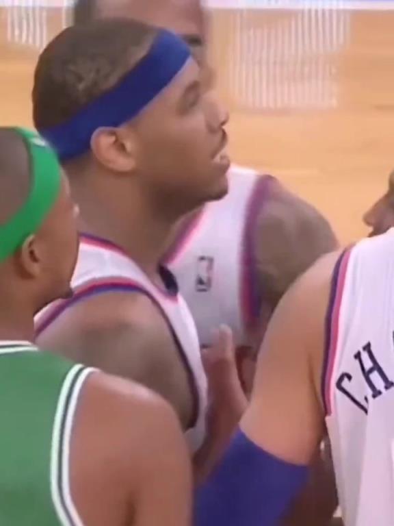 社會(huì)瓜！當(dāng)年安東尼與加內(nèi)特發(fā)生沖突，賽后瓜哥帶人堵綠軍大巴